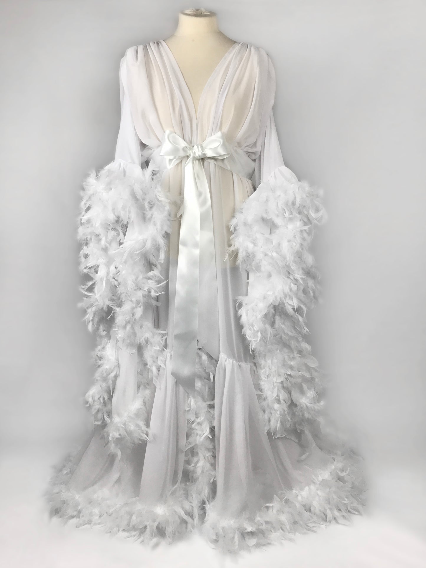 Chiffon Dressing Gown with Chandelle Feather Trim in White